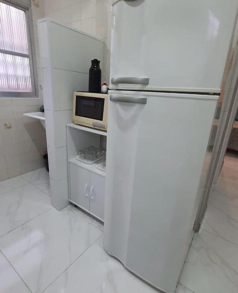 113 Canto Do Forte - 1Dorm - 200 M Da Praia E 20M Dos Bares E Restaurantes - Estacionamento Gratuito E Wi Fi , Tv A Cabo Прая Гранде Екстериор снимка
